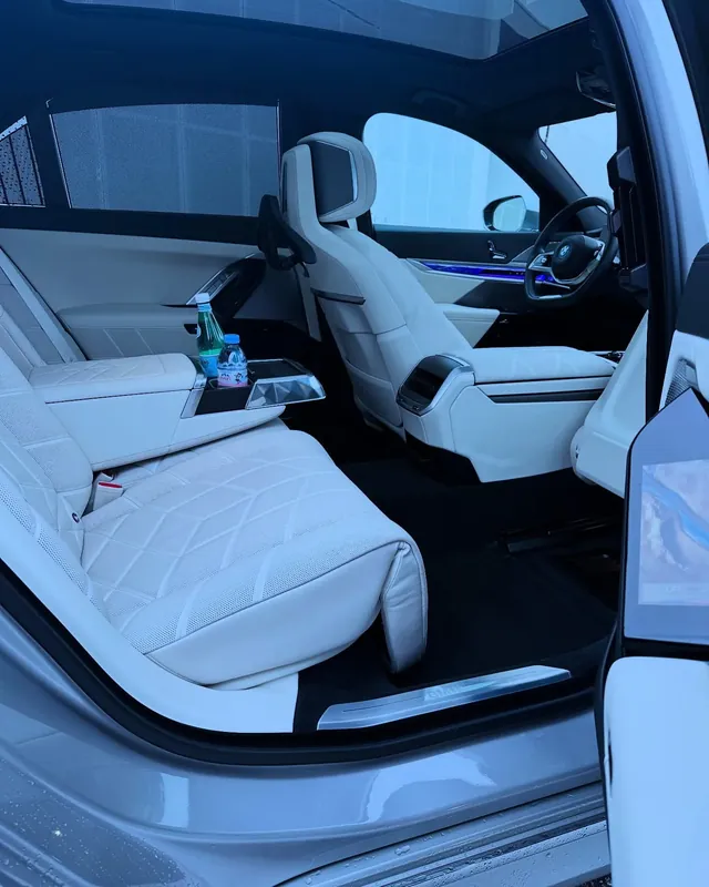 FirstClass Limousine Brussels - fleet and chauffeur services