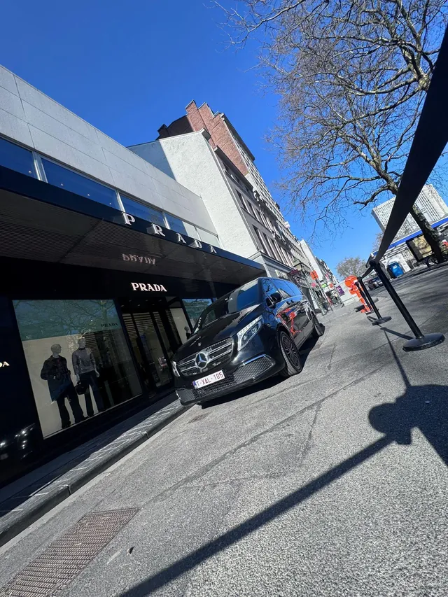 FirstClass Limousine Brussels - fleet and chauffeur services