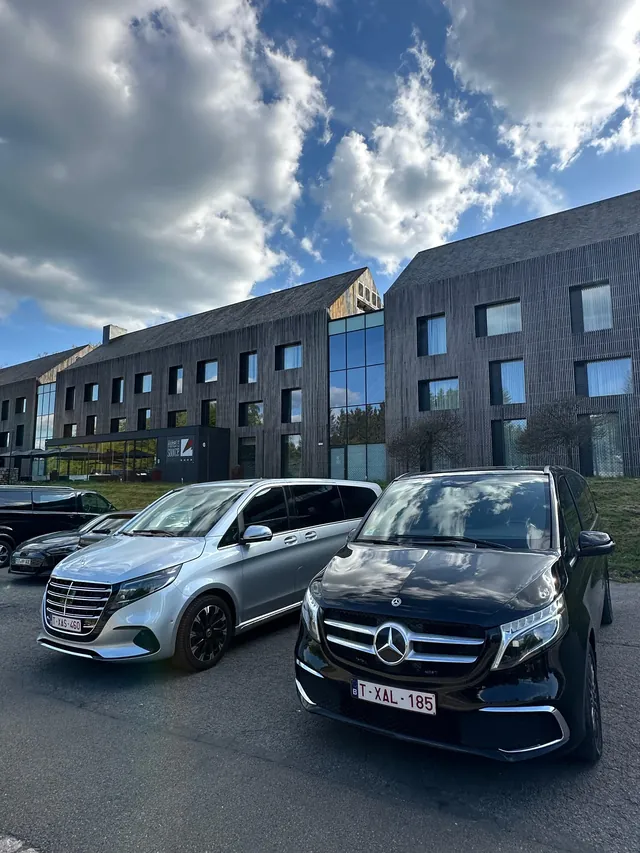 FirstClass Limousine Brussels - fleet and chauffeur services