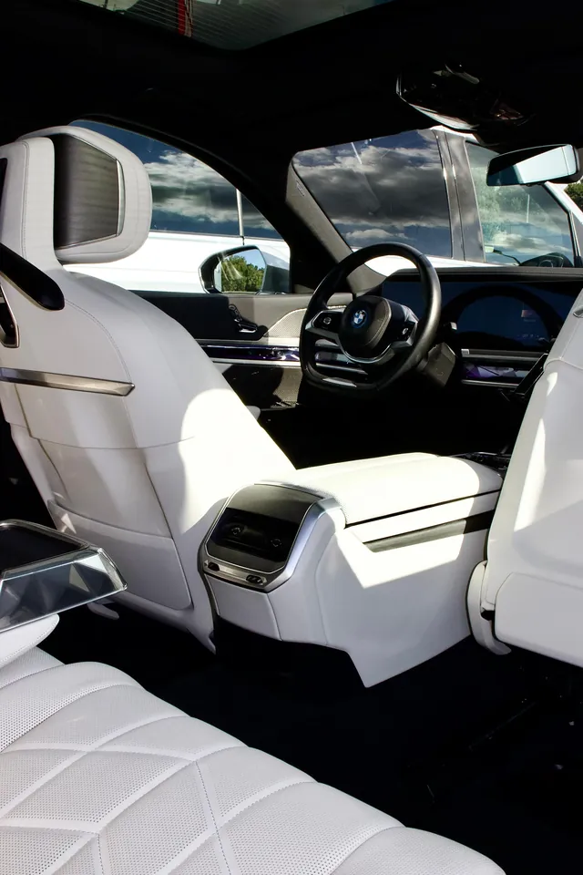 FirstClass Limousine Brussels - fleet and chauffeur services