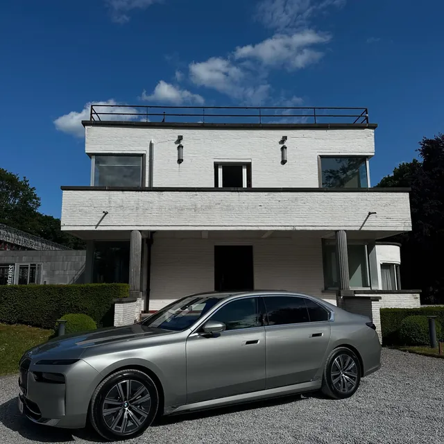 FirstClass Limousine Brussels - fleet and chauffeur services